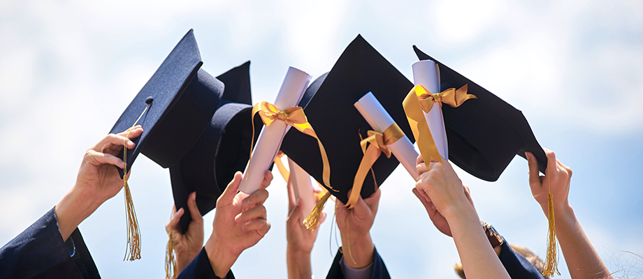 6 FINANCIAL HABITS TO CHANGE AFTER GRADUATING COLLEGE