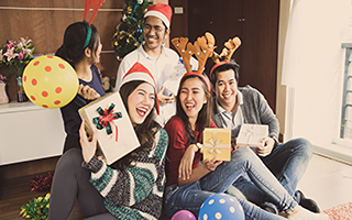 A Guide to Filipino Gift Giving Etiquette