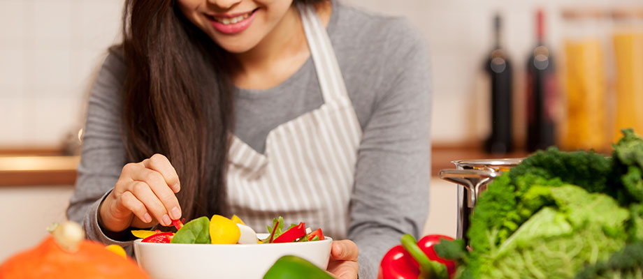 HOW TO EAT HEALTHY WITHIN YOUR BUDGET