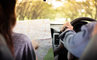 4 Ways to Save on a Romantic Holiday Getaway