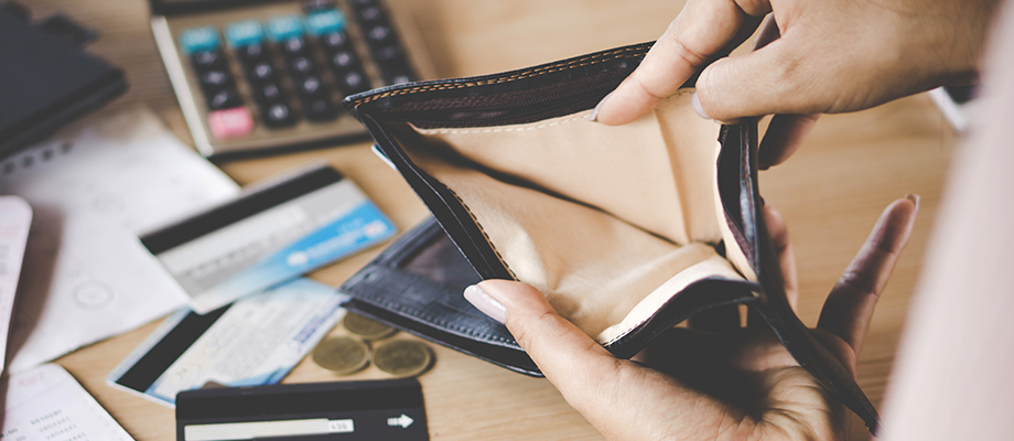 5 MONEY MANAGEMENT TIPS WHEN YOU’RE BROKE