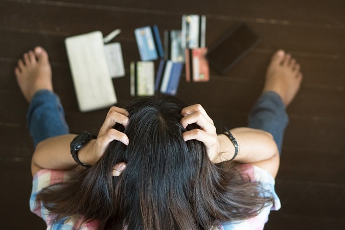 How To Get Your Finances Back On Track After The Holidays